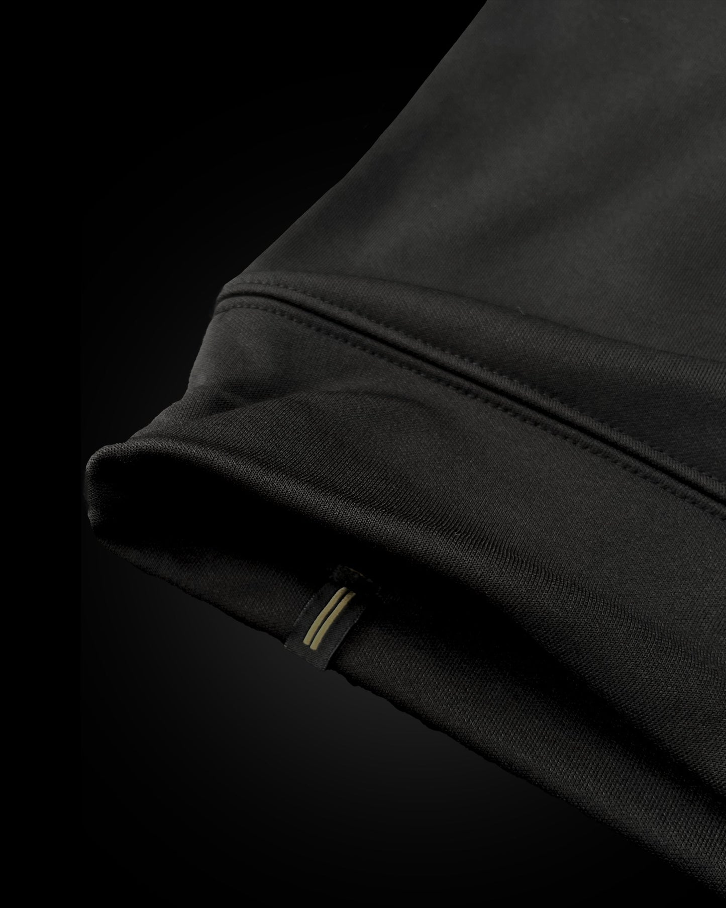 THNDHRT COLLECTION TRAINING APPAREL - SLEEVELESS HOODIE