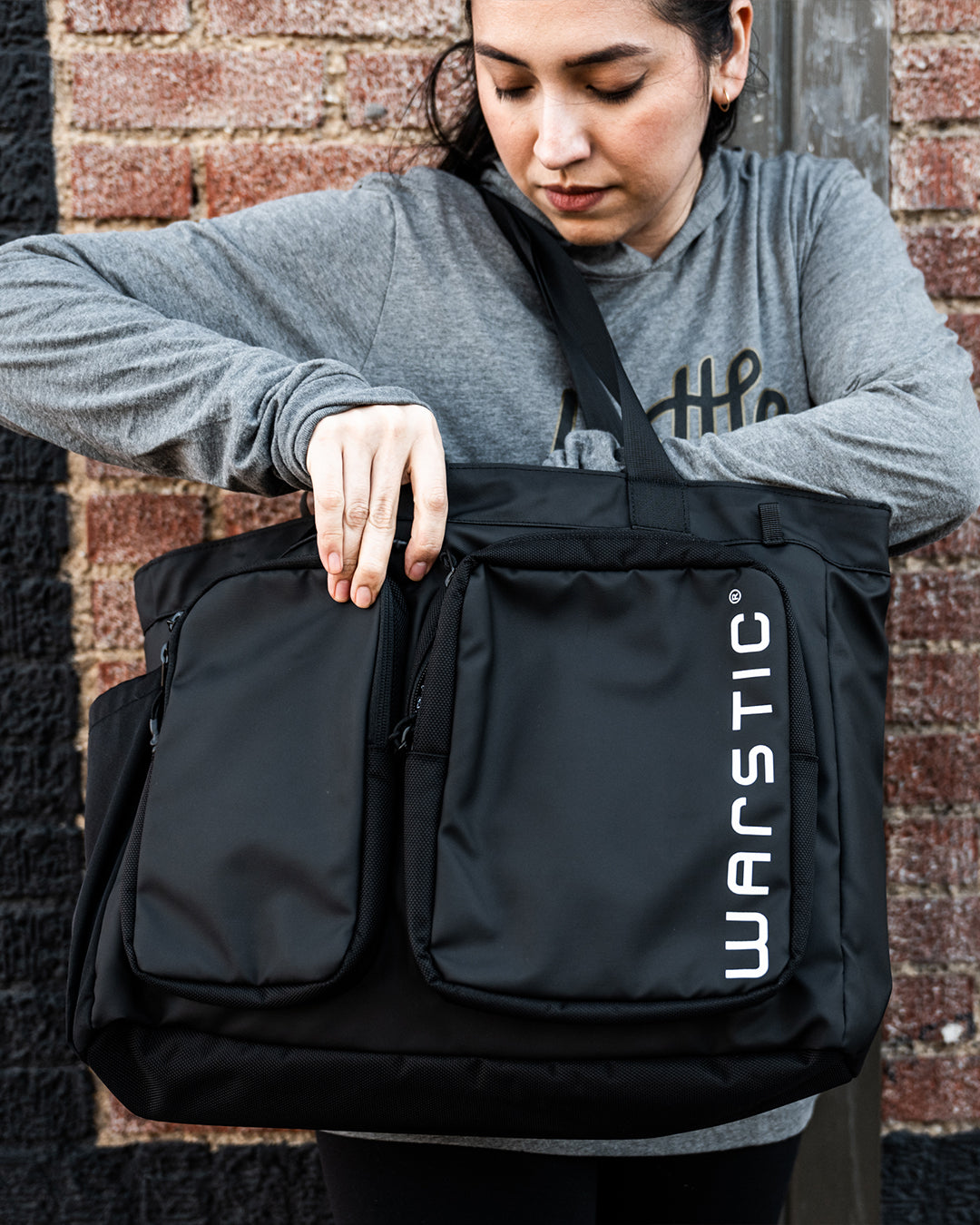THE WAR TOTE (BLACK)