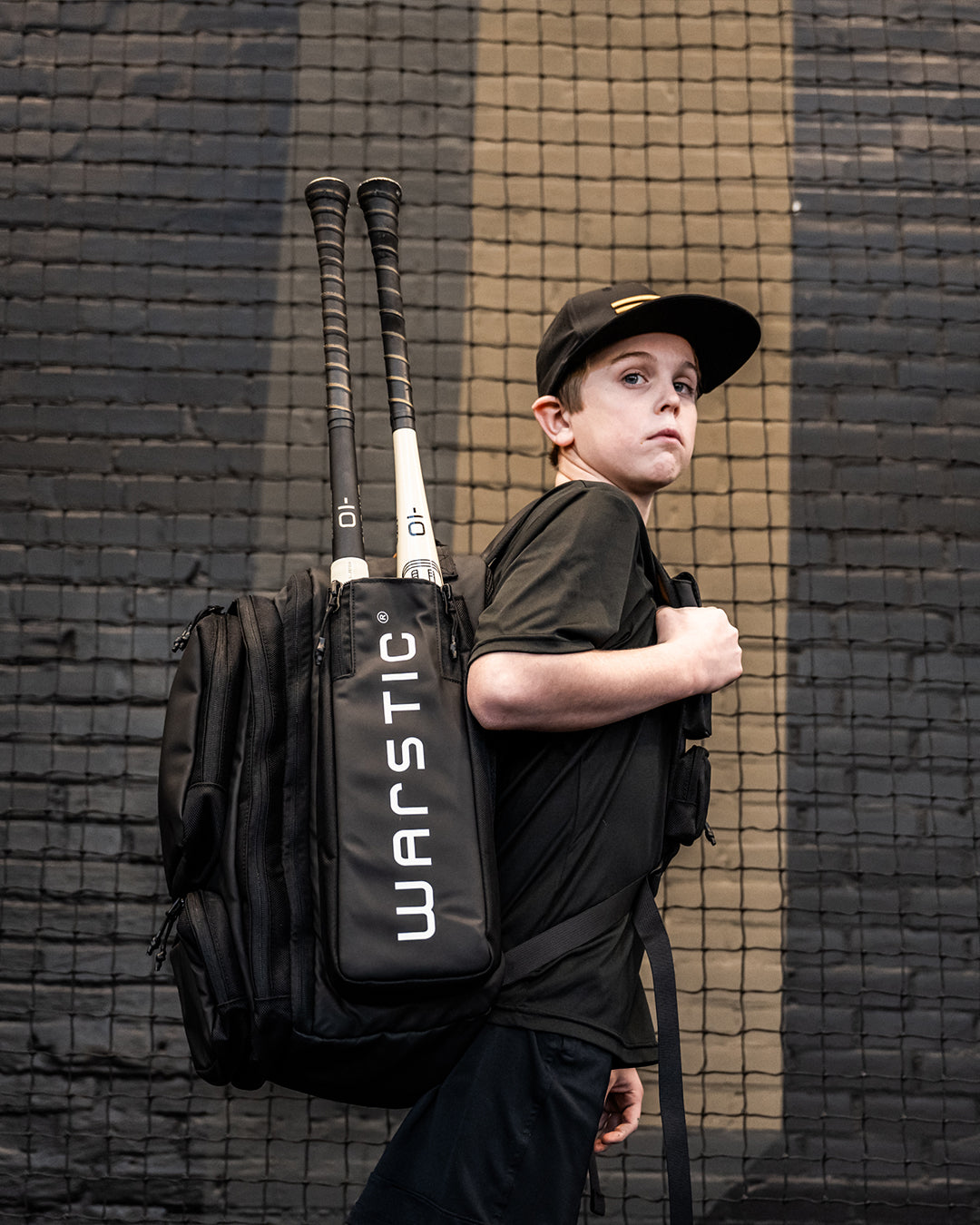 WARRIOR’S SLING BAT PACK (GUNNER GRAY)