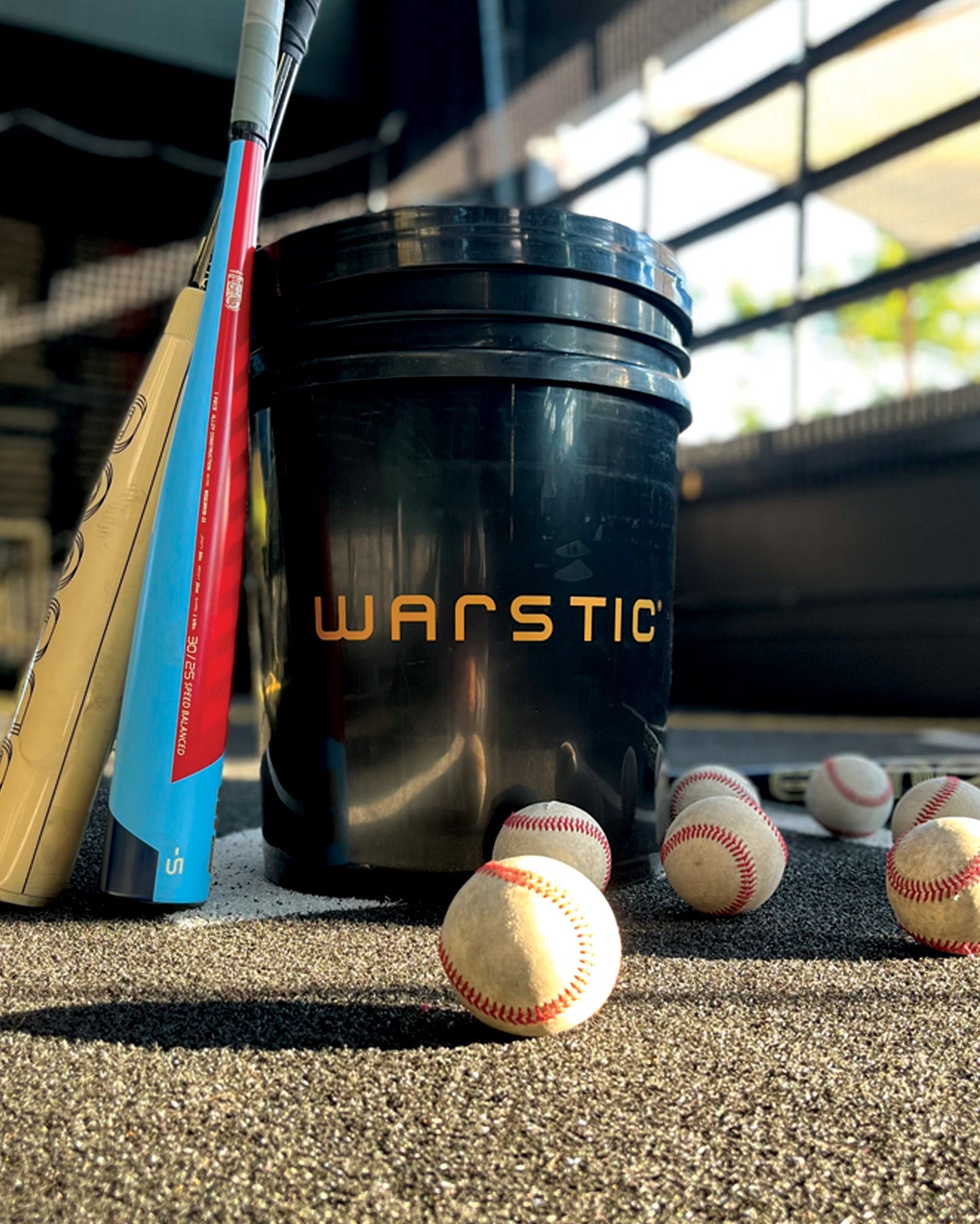 WARSTIC BATTLE BUCKET W/ PADDED SEAT