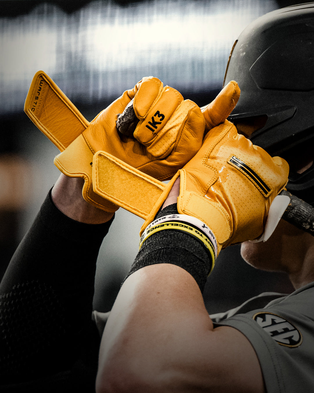 IK3 PRO SHORT CUFF BATTING GLOVES "ATHLETIC GOLD"