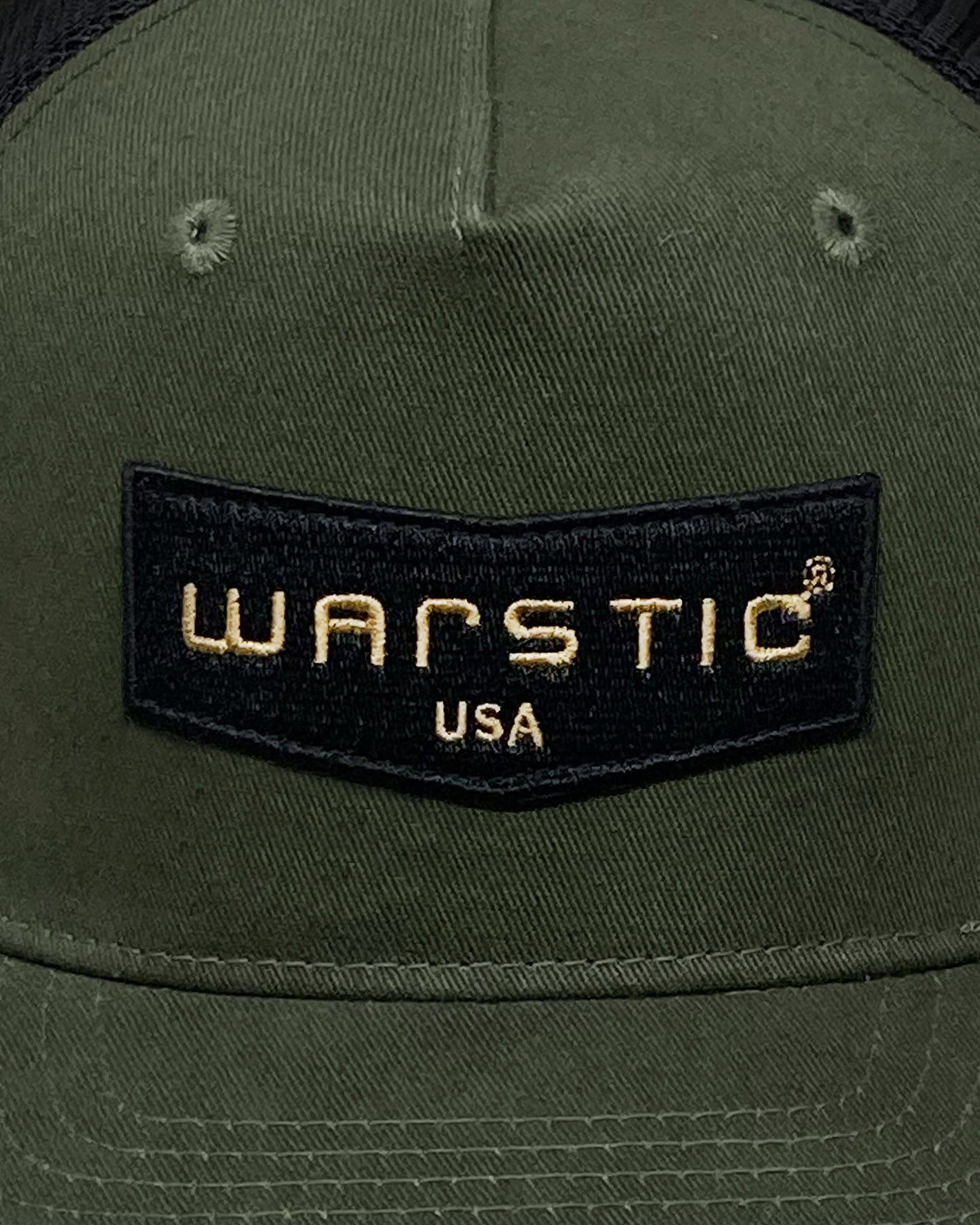 TRUCKER SNAPBACK ARMY GREEN/BLACK (CHEVRON)