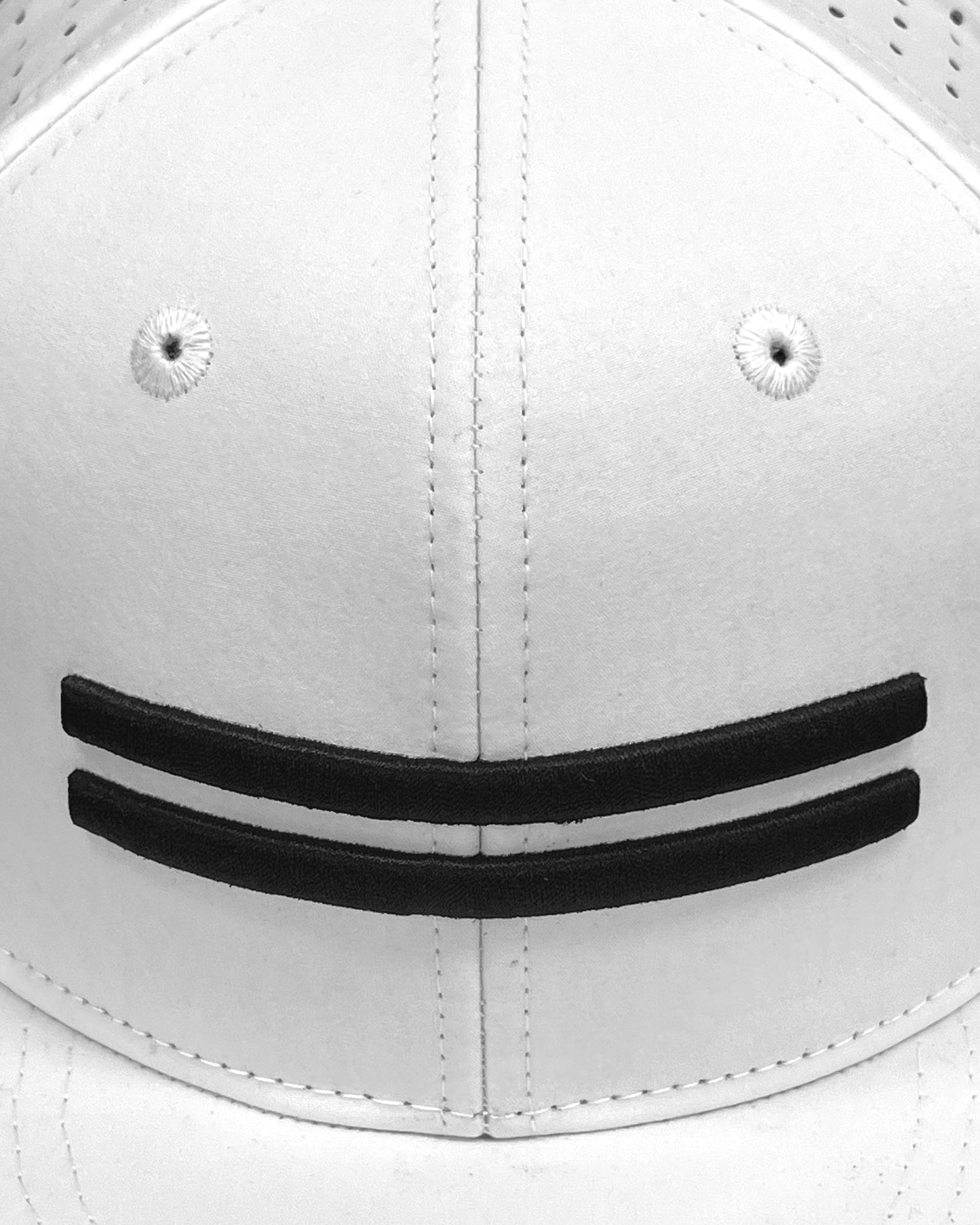 WARSTRIPE LIGHTWEIGHT SNAPBACK - WHITE